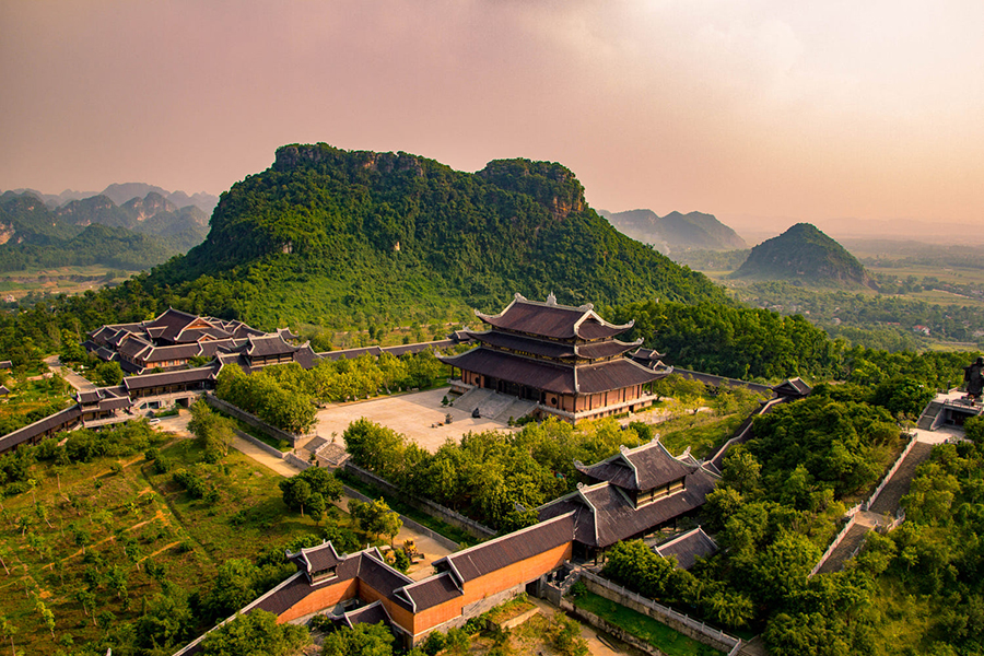 15 Most Famous Temples In Vietnam - Paradise Travel