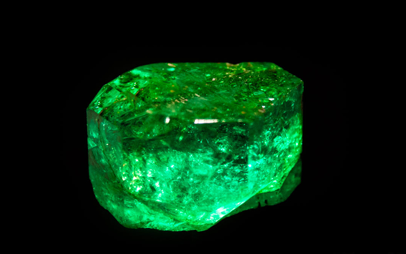 Gemstones of Vietnam: Classification, Exploitation, Places and Tips to Buy