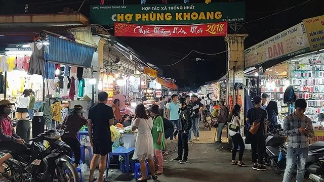 Famous Hanoi night markets for travelers | Paradise Travel