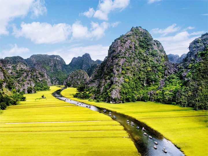 How to spend 11 days in Vietnam? Tour itinerary options